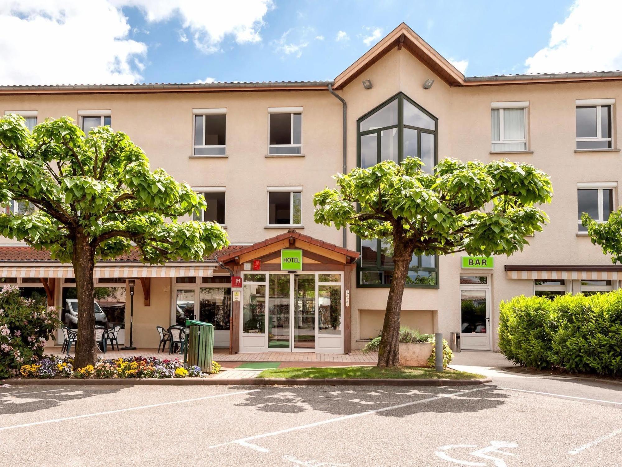 Hotel Le Chatard Sarcey Exterior photo